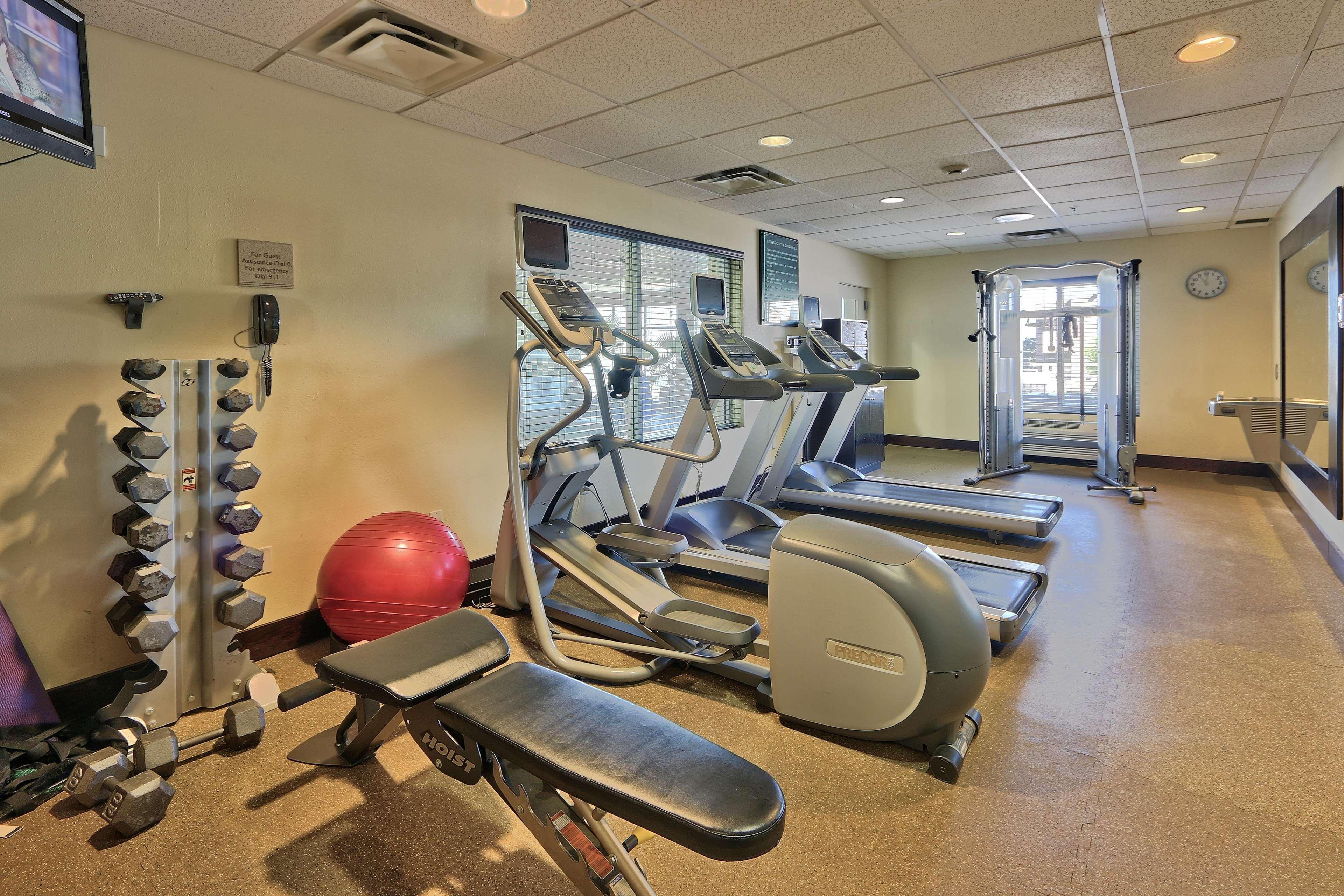 Hilton Garden Inn Albuquerque Airport Екстериор снимка