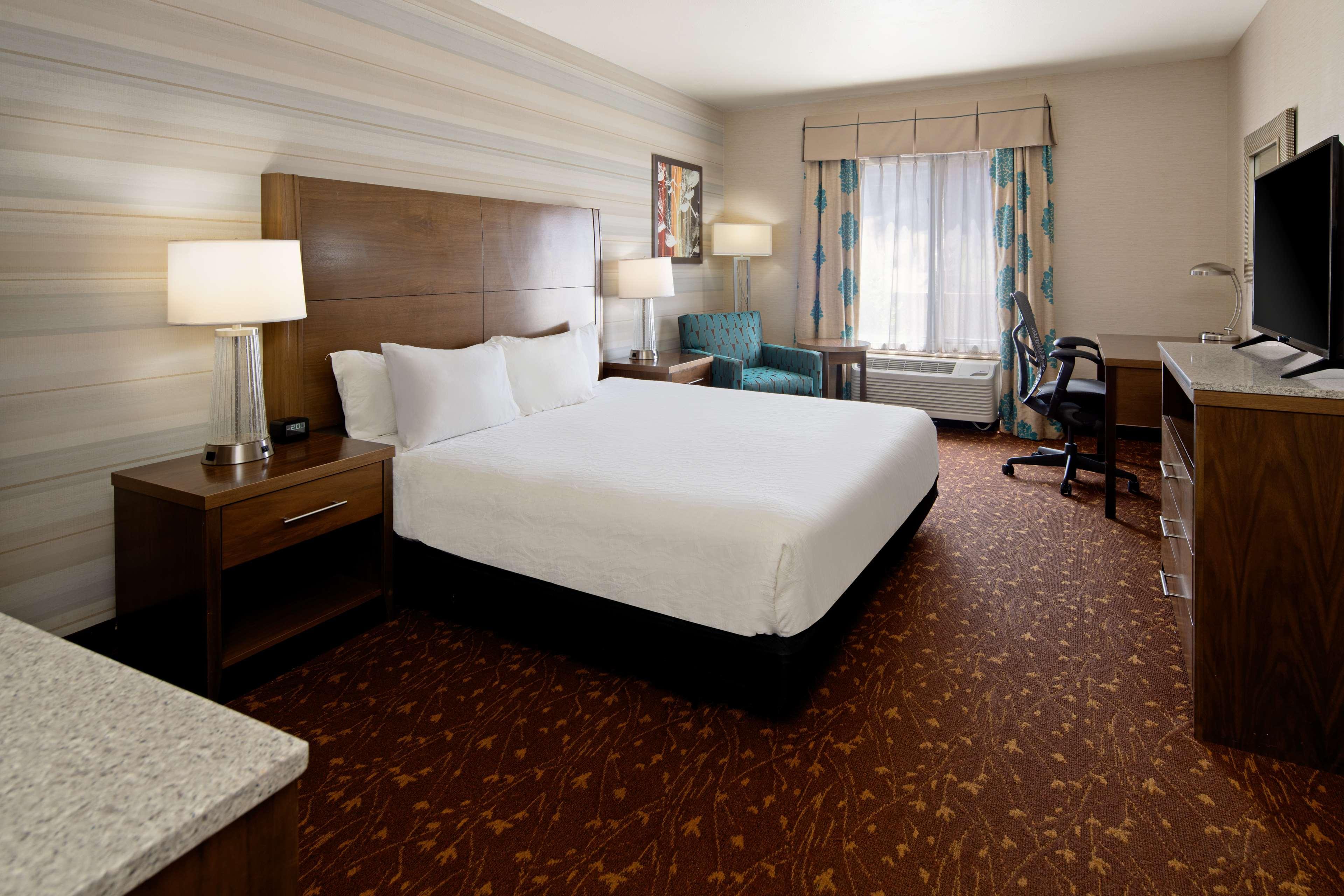 Hilton Garden Inn Albuquerque Airport Екстериор снимка