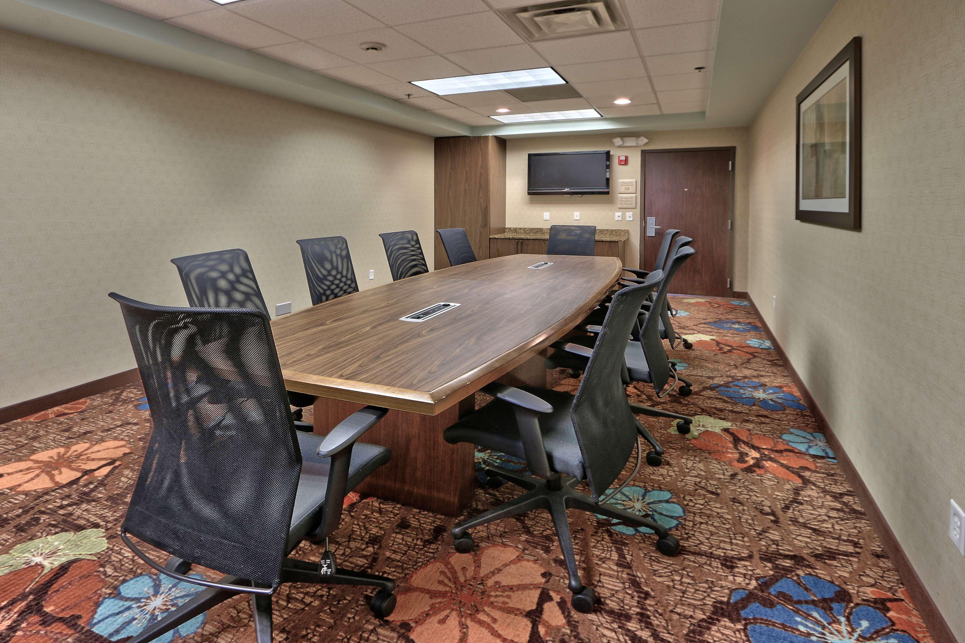 Hilton Garden Inn Albuquerque Airport Екстериор снимка