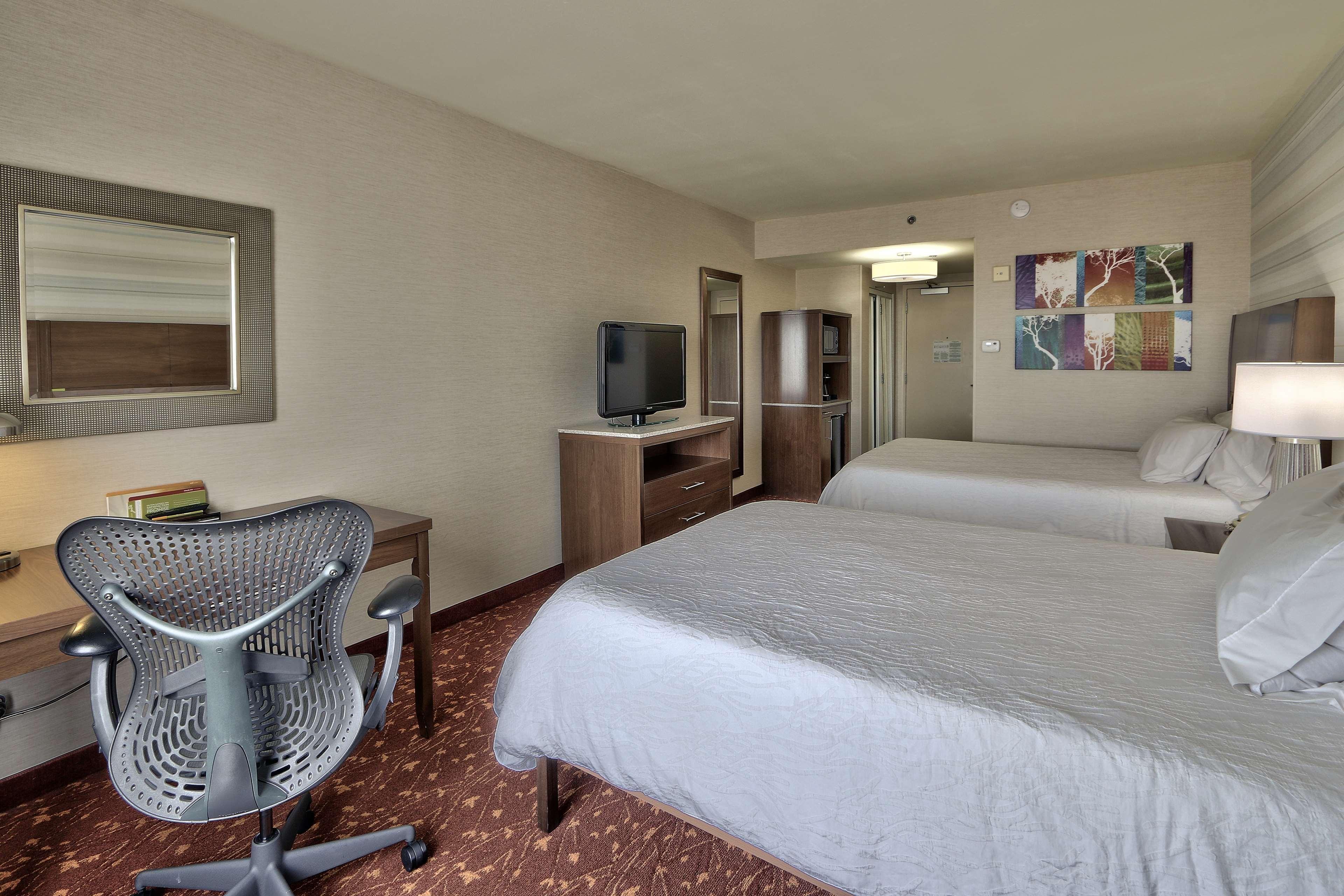 Hilton Garden Inn Albuquerque Airport Екстериор снимка