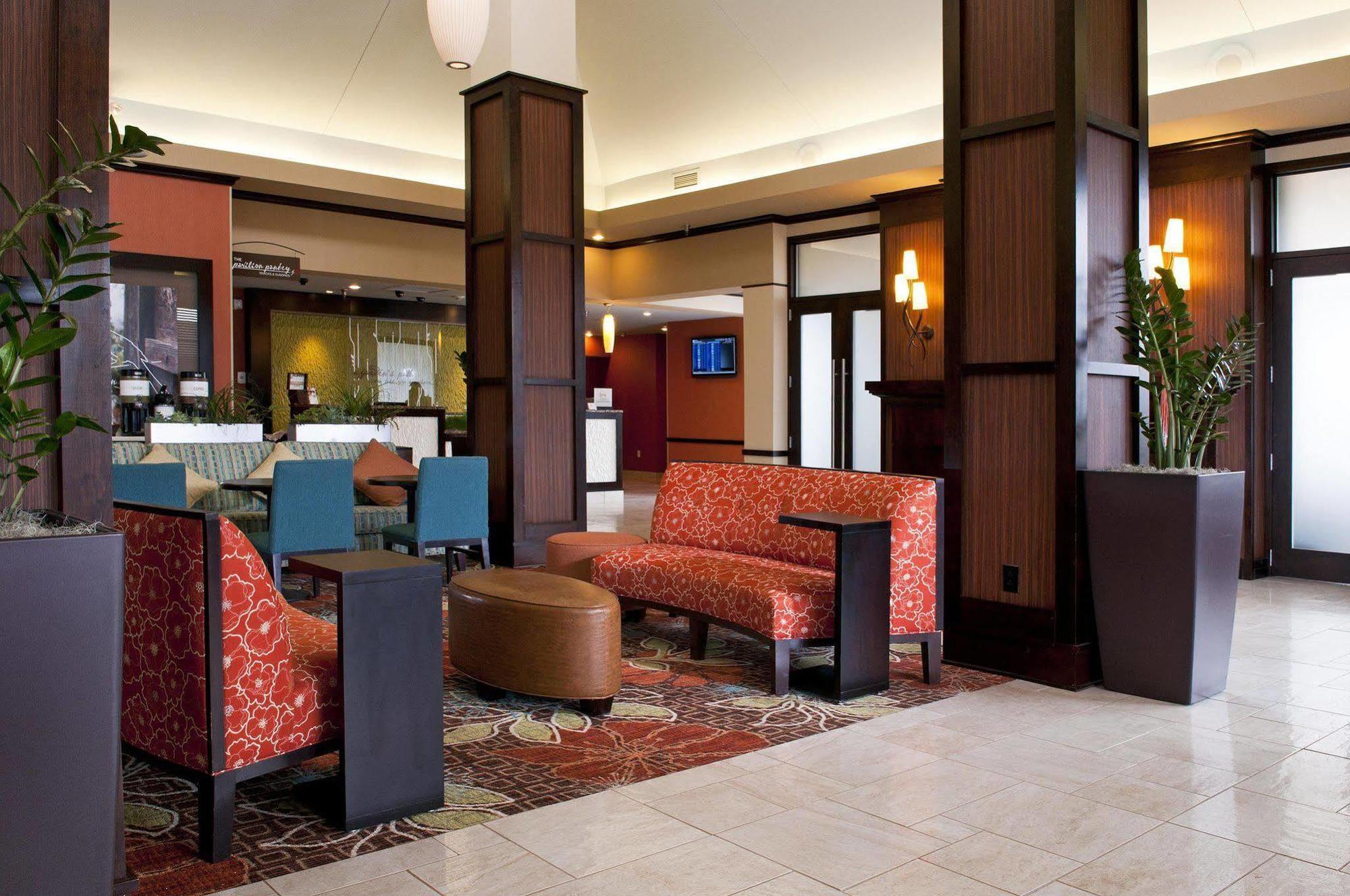 Hilton Garden Inn Albuquerque Airport Екстериор снимка