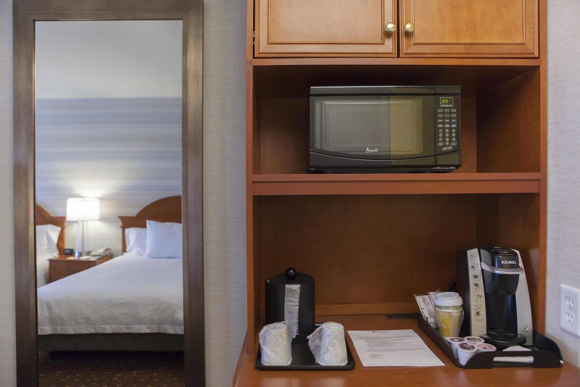 Hilton Garden Inn Albuquerque Airport Екстериор снимка